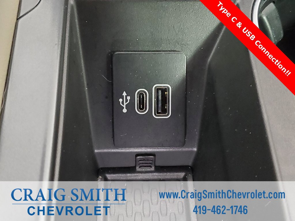 Used 2025 Lincoln Nautilus Premier image 9