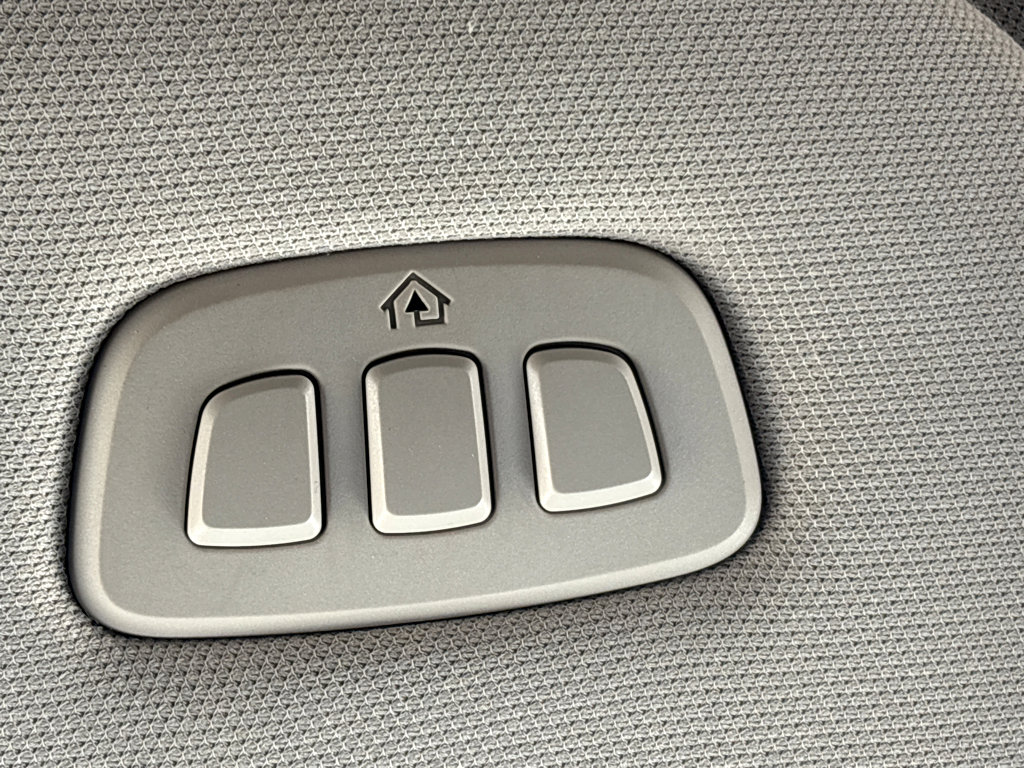 Used 2024 Ford Expedition XLT image 27