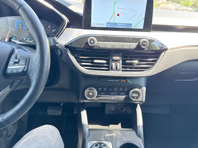 Used 2020 Ford Escape SEL image 17