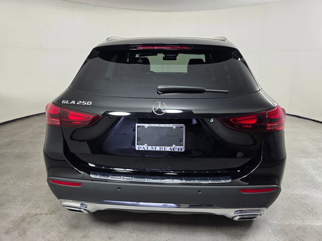 Certified 2025 Mercedes-Benz GLA 250 image 5