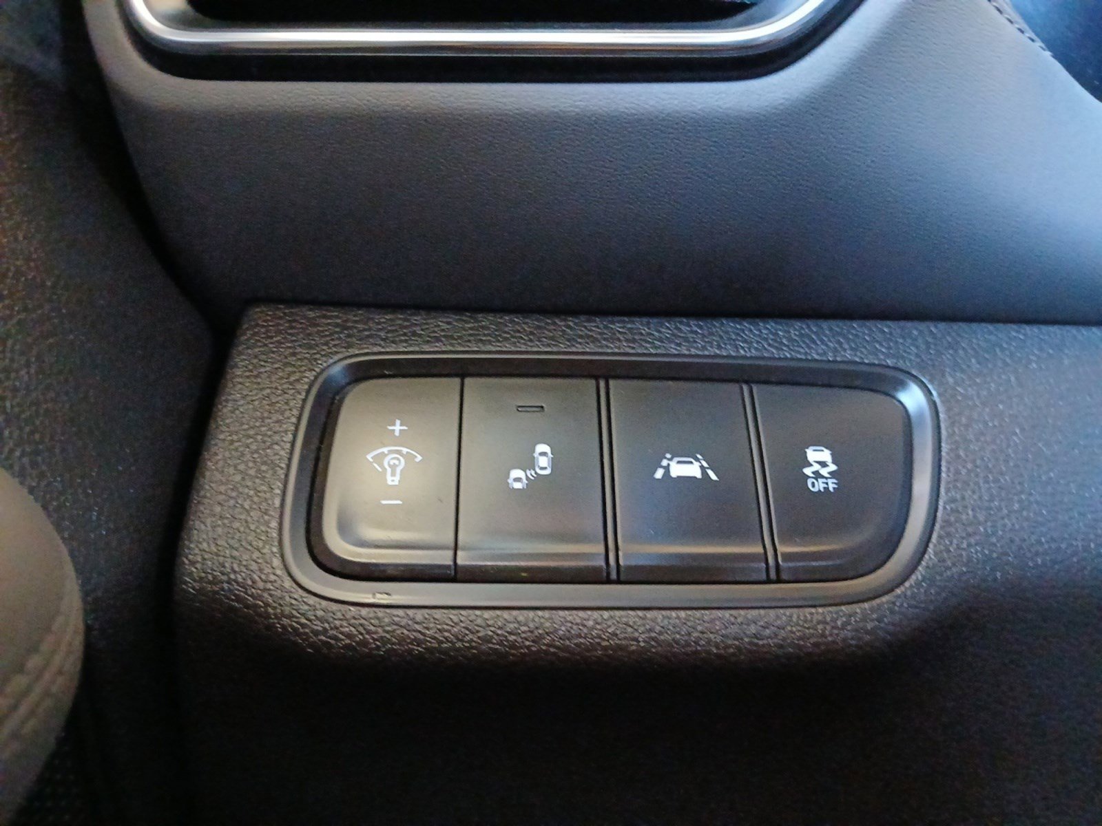 Used 2020 Hyundai Santa Fe SEL image 20