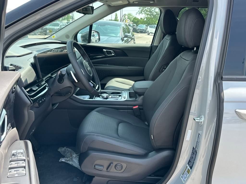 New 2025 Kia Carnival SX Prestige image 9