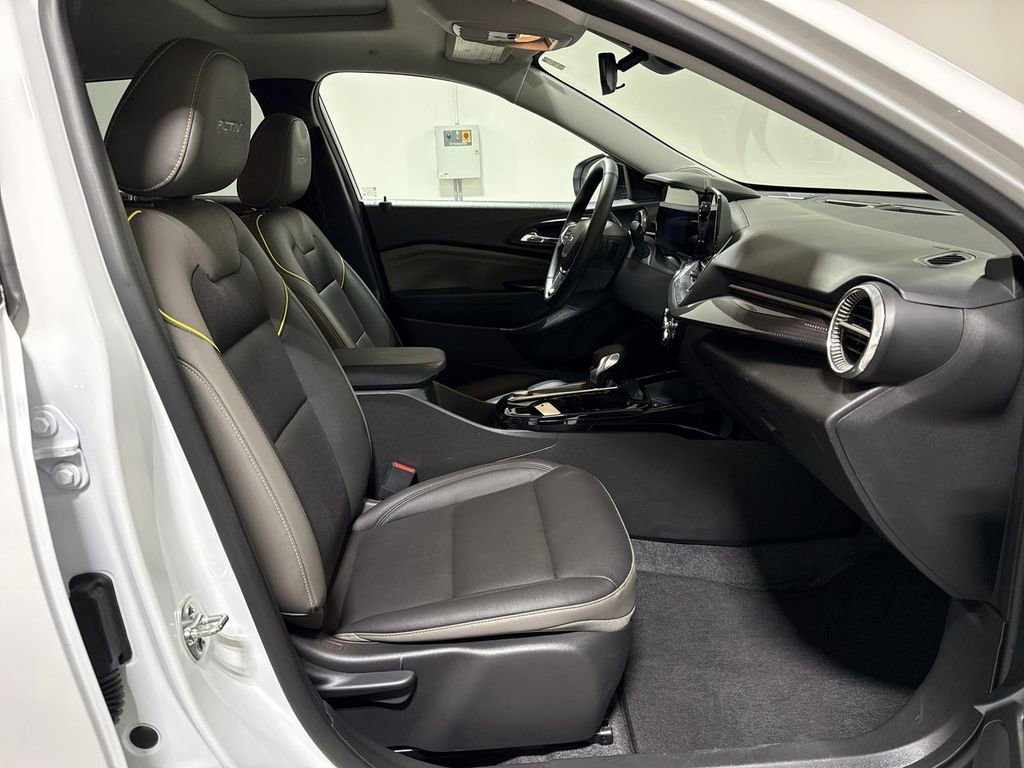 Certified 2026 Chevrolet Trax ACTIV w/ Sunroof Package FWD image 22