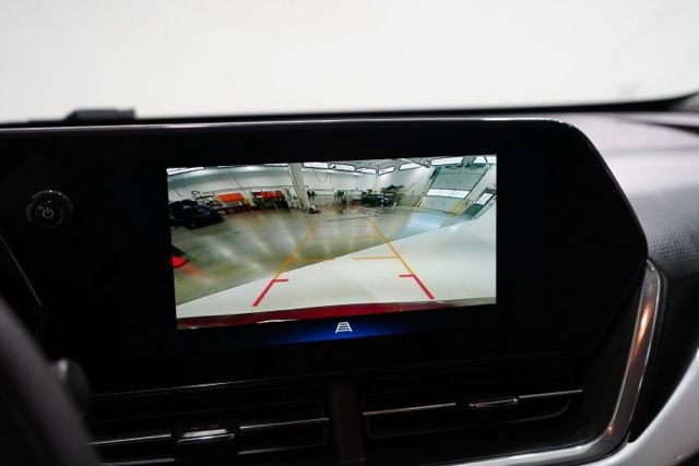 Used 2025 Chevrolet Trax LT image 27