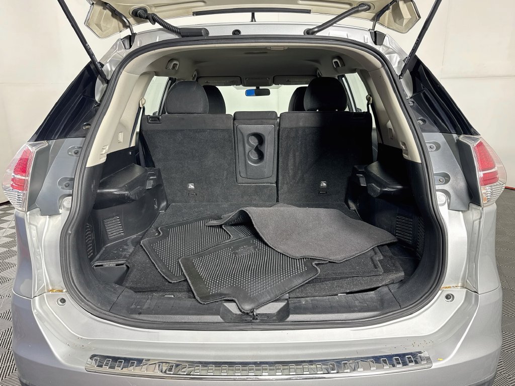 Used 2016 Nissan Rogue S AWD/4WD image 20