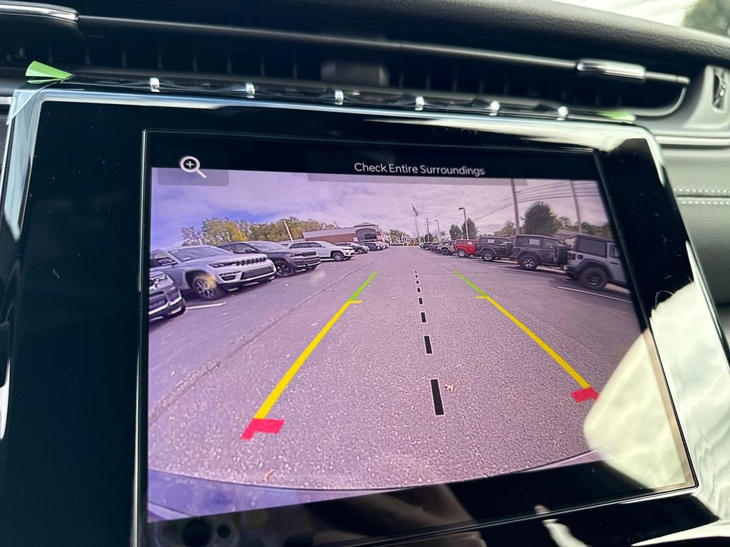 New 2025 Jeep Grand Cherokee Laredo X w/ Trailer Tow Package image 18