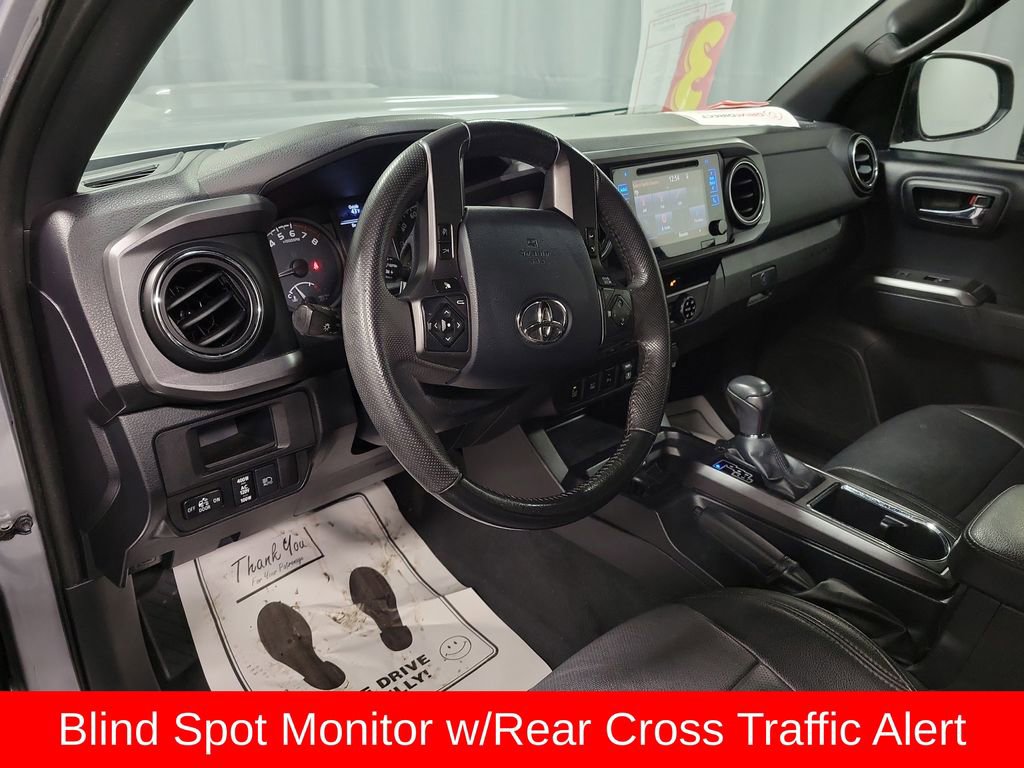 Used 2018 Toyota Tacoma TRD Sport image 13