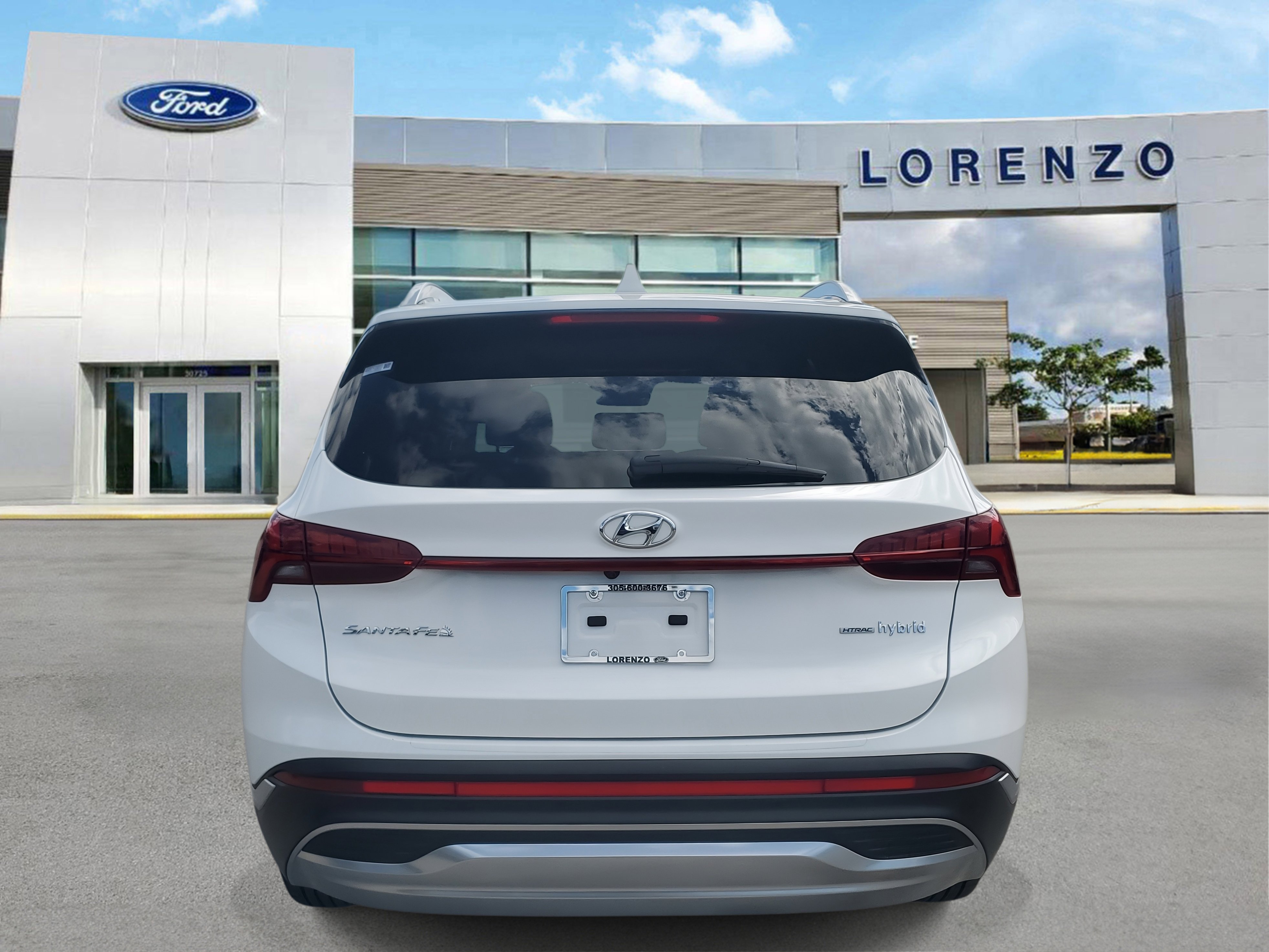 Used 2021 Hyundai Santa Fe Limited w/ Cargo Package image 6