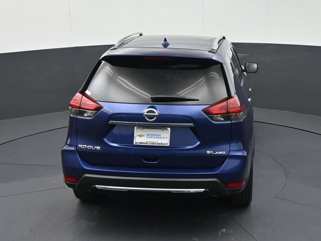 Used 2018 Nissan Rogue SL w/ Premium Package AWD/4WD image 25