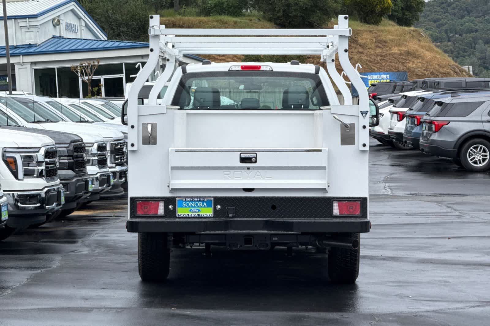 New 2025 Ford F250 XL w/ XL Chrome Package AWD/4WD image 6