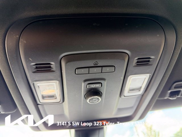 Used 2022 Chevrolet Tahoe Z71 AWD/4WD image 22