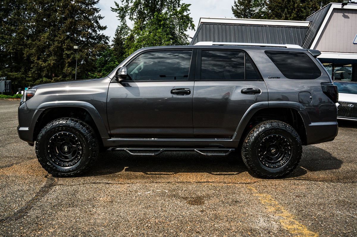 Used 2011 Toyota 4Runner Limited AWD/4WD image 22