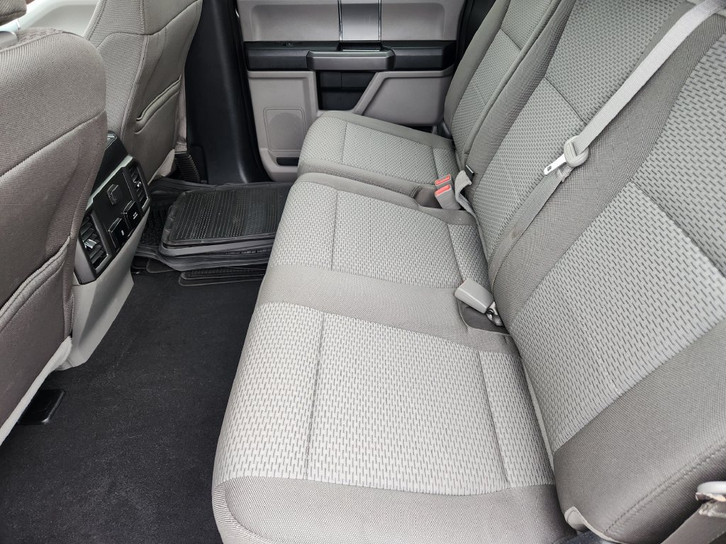 Used 2019 Ford F250 XLT w/ XLT Premium Package AWD/4WD image 14