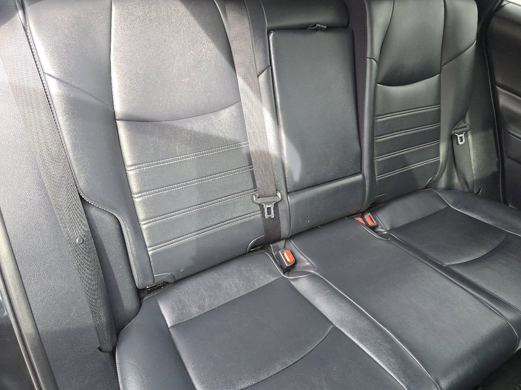 Used 2020 Toyota RAV4 XLE Premium image 20