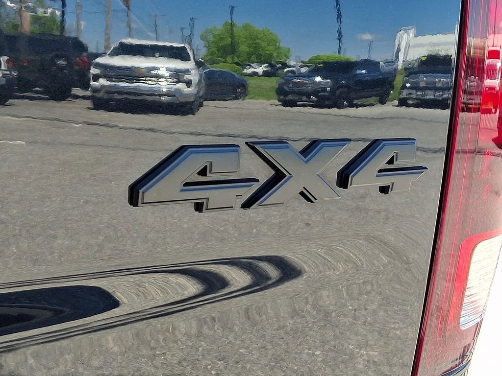 Used 2016 RAM 1500 Sport w/ Black Ram 1500 Sport Group AWD/4WD image 31