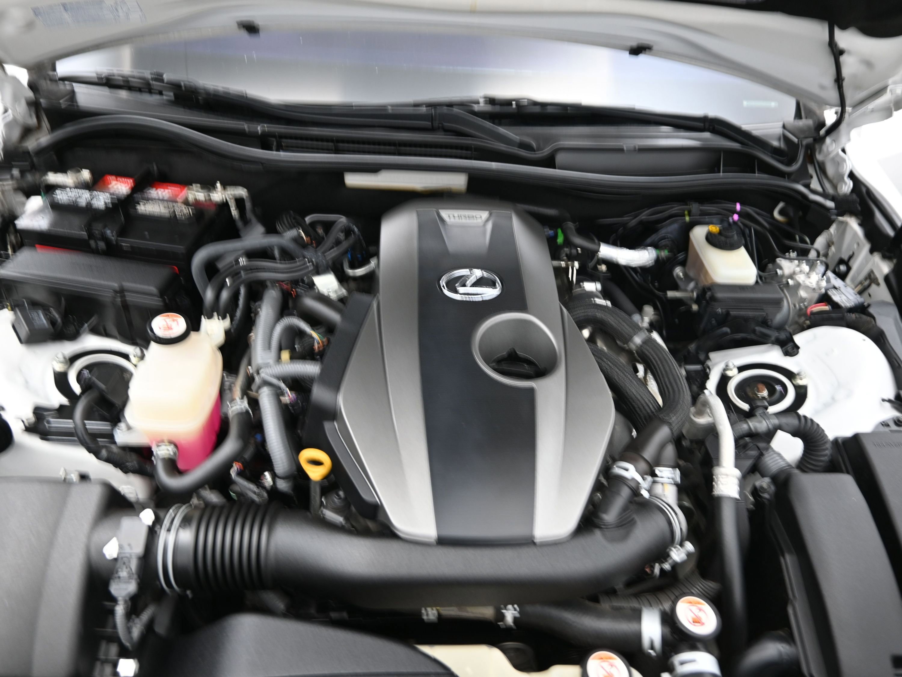 Used 2016 Lexus IS 200t image 19