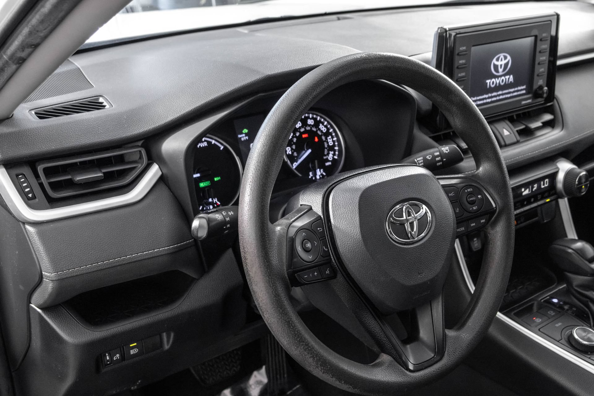 Used 2022 Toyota RAV4 LE AWD/4WD image 33