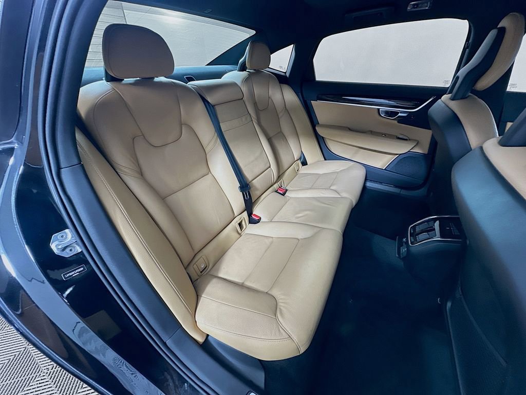 Used 2018 Volvo S90 T5 Momentum w/ Momentum Plus Package FWD image 28