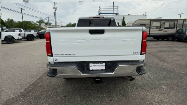 Certified 2024 Chevrolet Silverado 2500 LTZ w/ LTZ Convenience Package AWD/4WD image 7