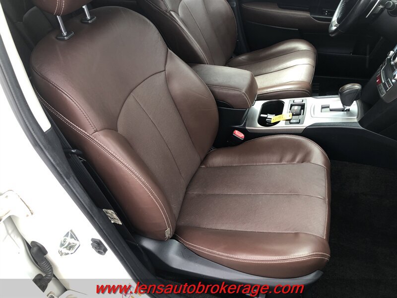 Used 2013 Subaru Outback 2.5i Limited AWD/4WD image 22