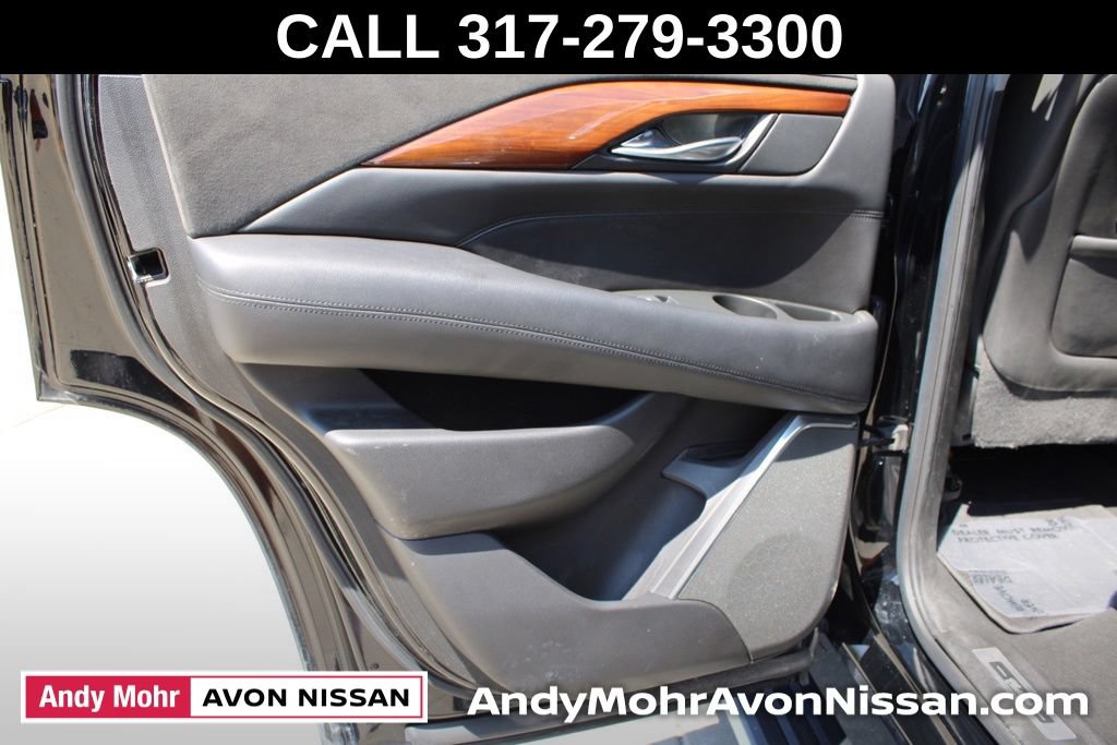 Used 2017 Cadillac Escalade Premium Luxury w/ LPO, Radiant Package AWD/4WD image 26