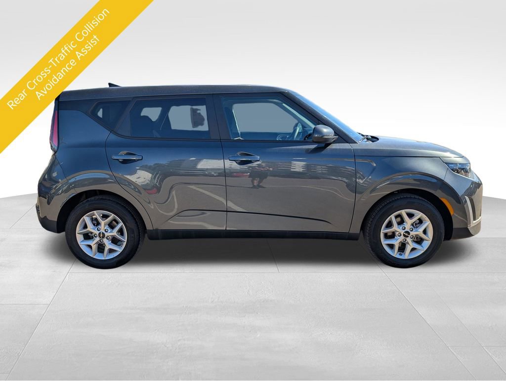 Certified 2025 Kia Soul LX image 7