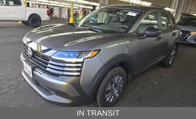 Used 2025 Nissan Kicks S image 1