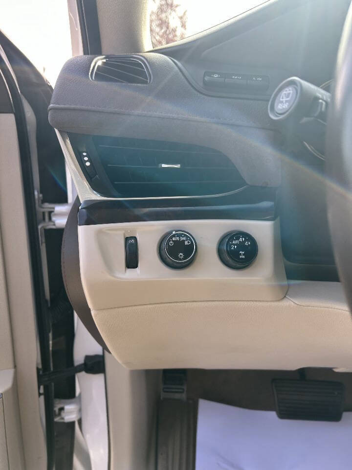Used 2016 Cadillac Escalade ESV Luxury image 22