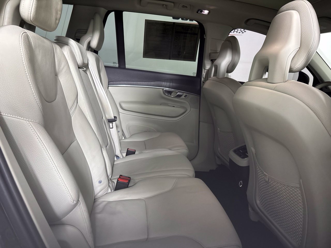 Used 2020 Volvo XC90 T6 Momentum AWD/4WD image 29