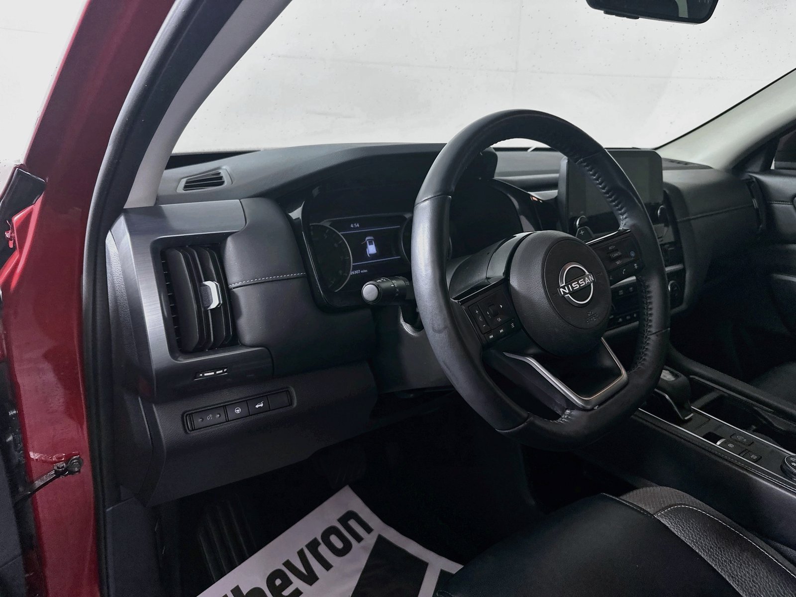 Certified 2024 Nissan Pathfinder SL AWD/4WD image 9