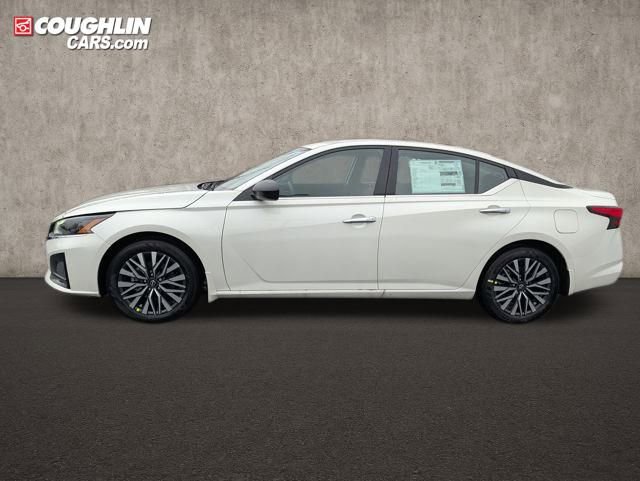 New 2025 Nissan Altima 2.5 SV image 5