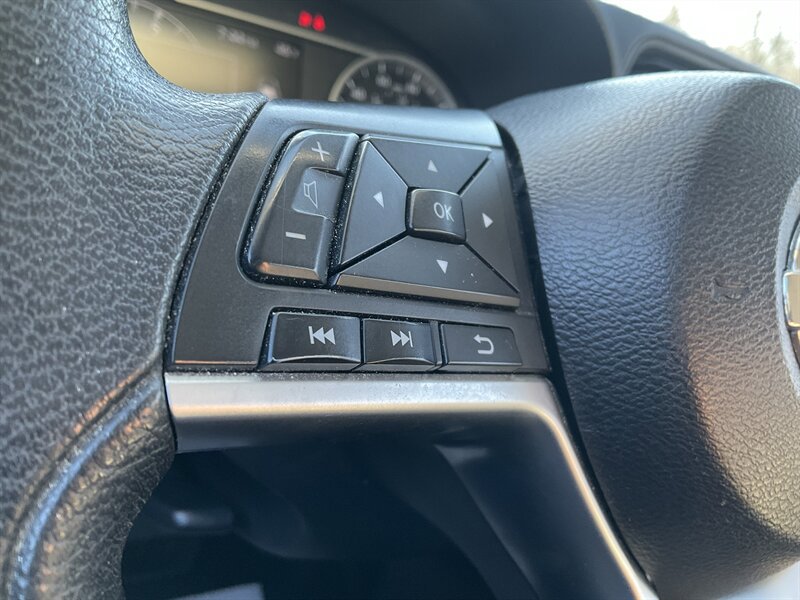 Used 2021 Nissan Versa SV FWD image 25