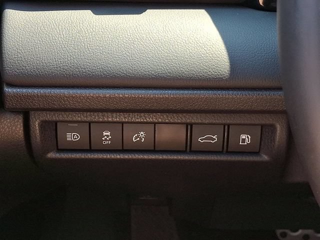 Used 2025 Toyota Camry XSE FWD image 29