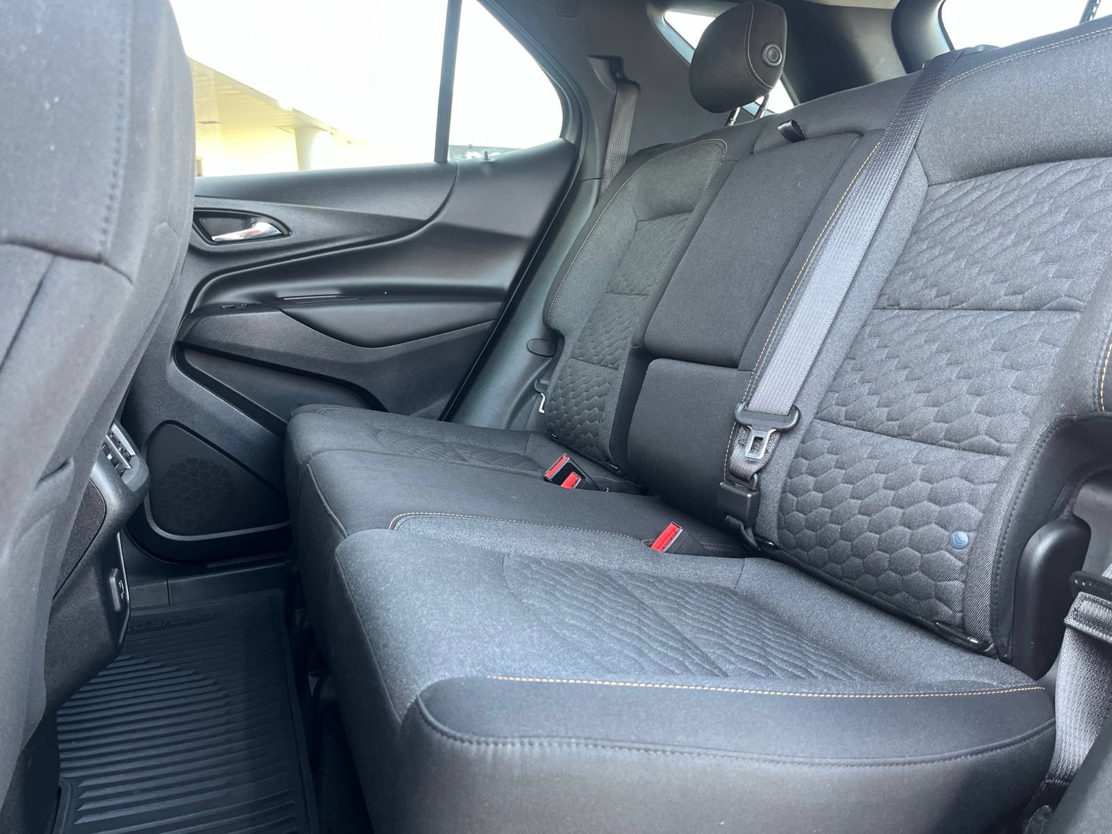 Used 2020 Chevrolet Equinox LT FWD image 12