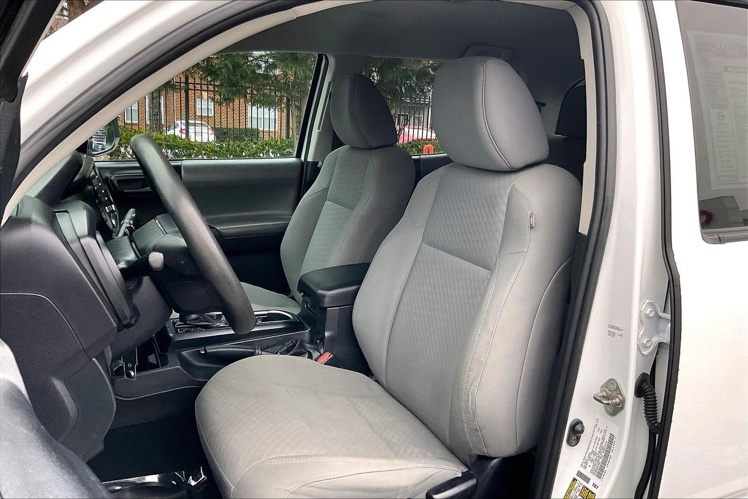 Used 2020 Toyota Tacoma SR AWD/4WD image 22