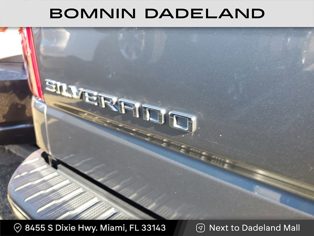 Used 2022 Chevrolet Silverado 1500 LTZ w/ Z71 Off-Road Package image 9