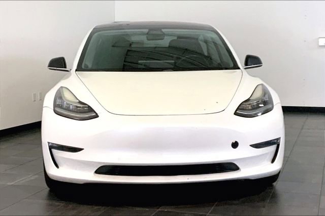 Used 2018 Tesla Model 3 image 3