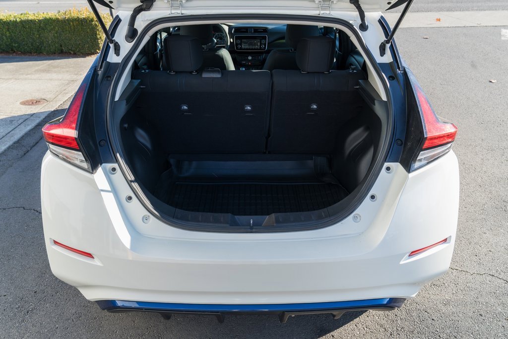 Used 2019 Nissan Leaf SV w/ SV Technology Package image 8