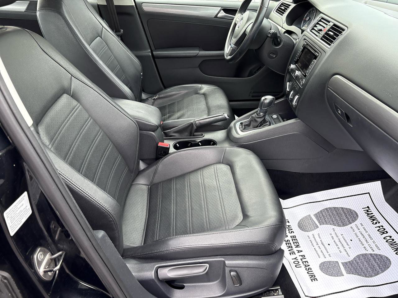 Used 2014 Volkswagen Jetta SEL image 30