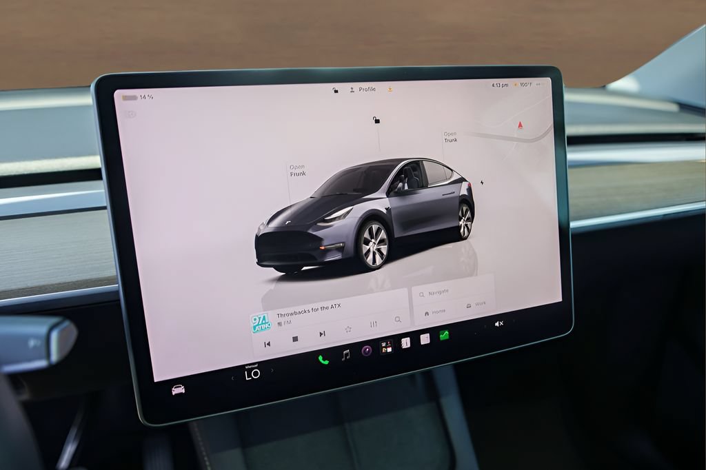 Used 2022 Tesla Model Y Long Range AWD/4WD image 14