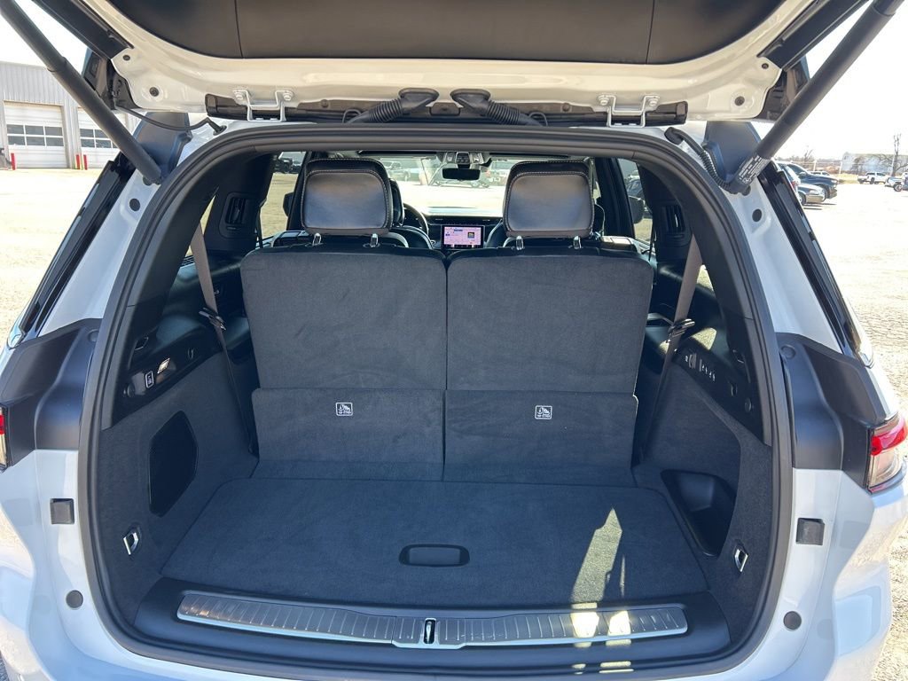 Used 2025 Jeep Grand Cherokee L Overland w/ Luxury Tech Group IV image 26