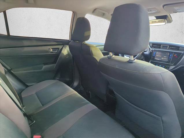 Used 2018 Toyota Corolla LE image 23