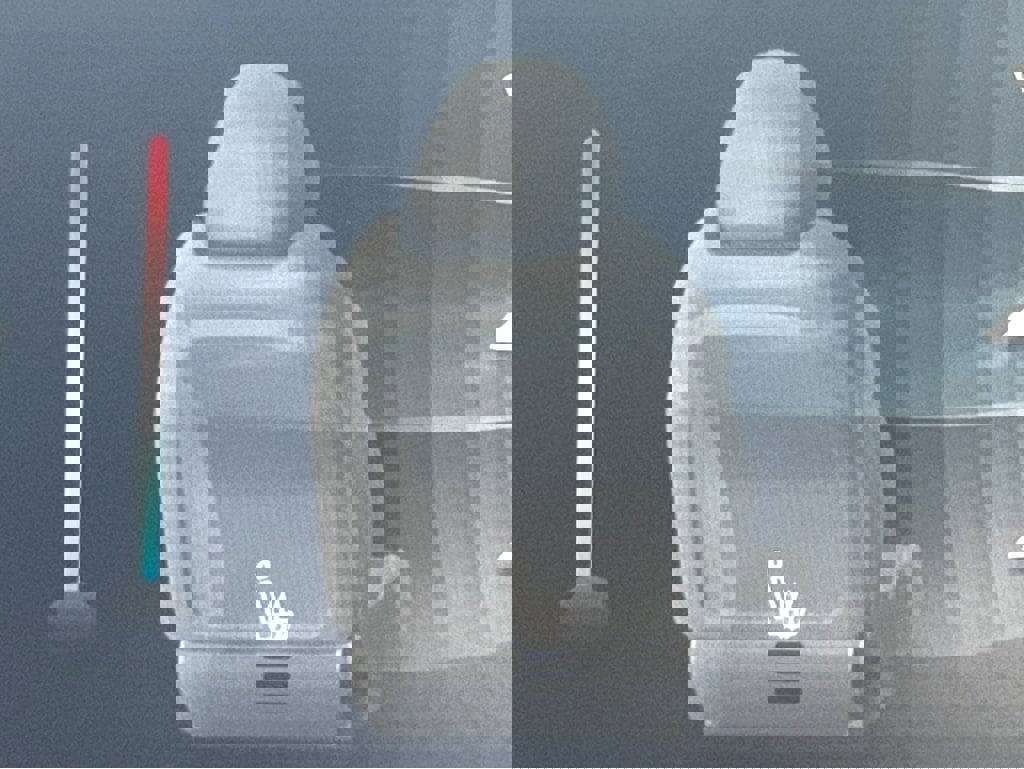 New 2023 Nissan Ariya FWD image 38