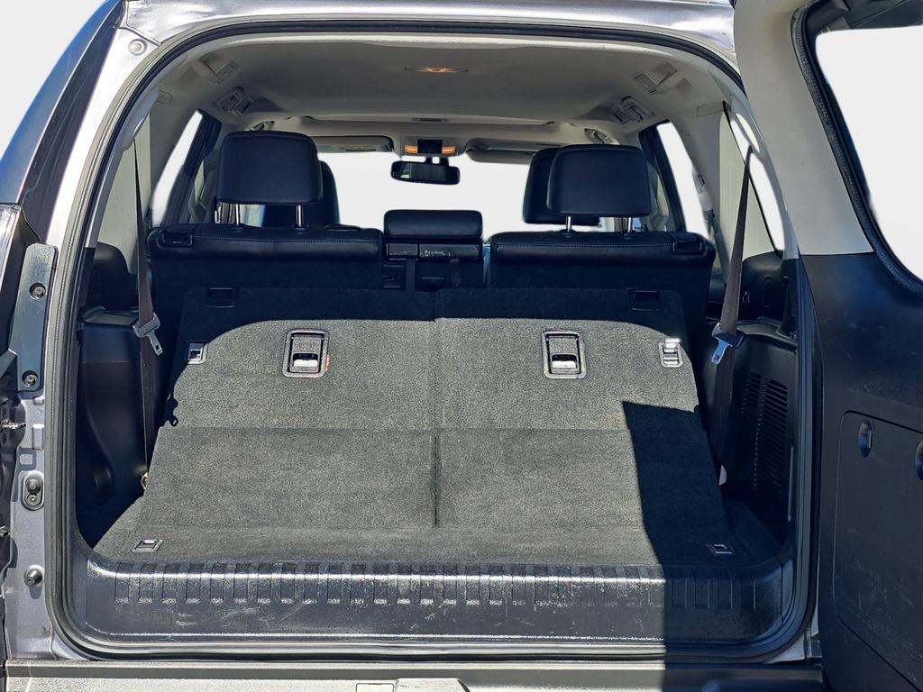 Used 2016 Lexus GX 460 w/ Premium Package AWD/4WD image 14