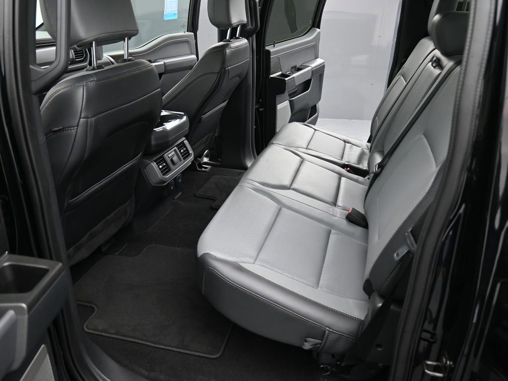 Used 2024 Ford F150 Lightning Lariat image 28