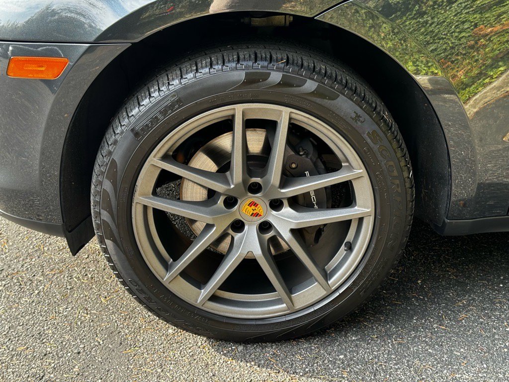 Used 2024 Porsche Macan image 4