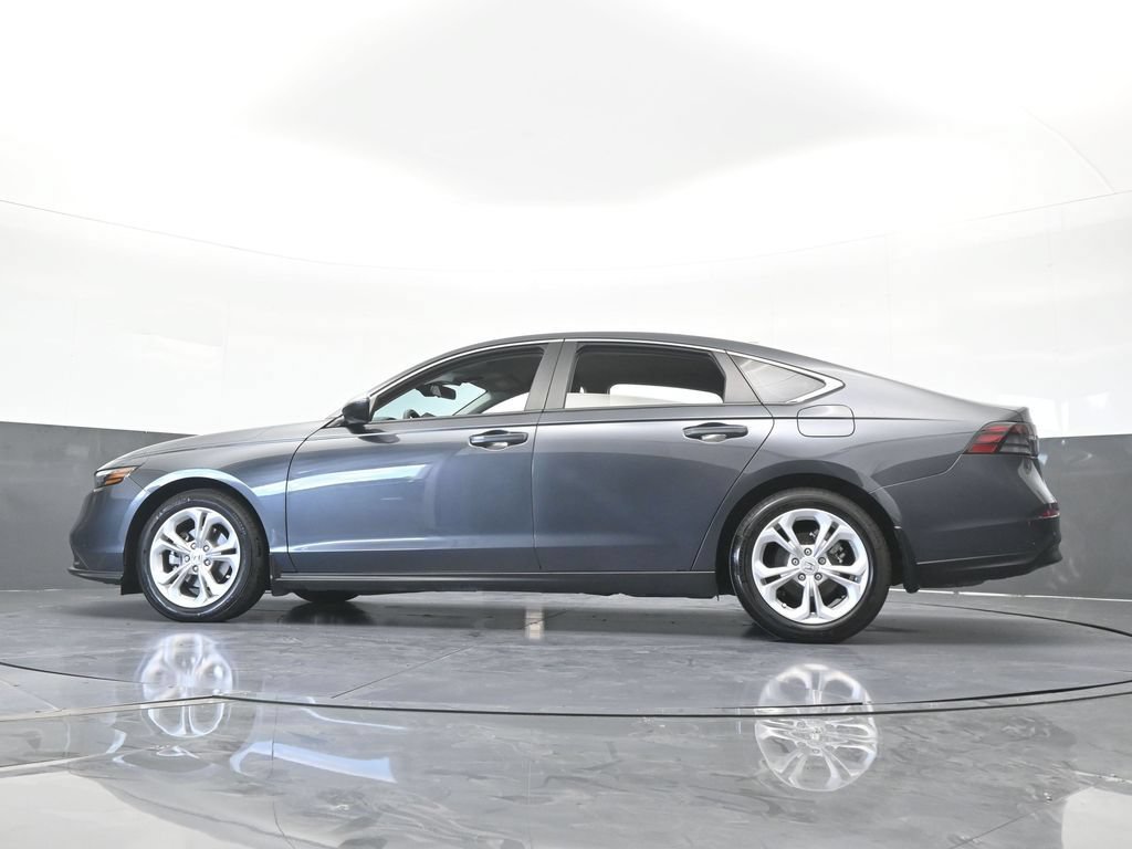 Used 2025 Honda Accord LX image 54
