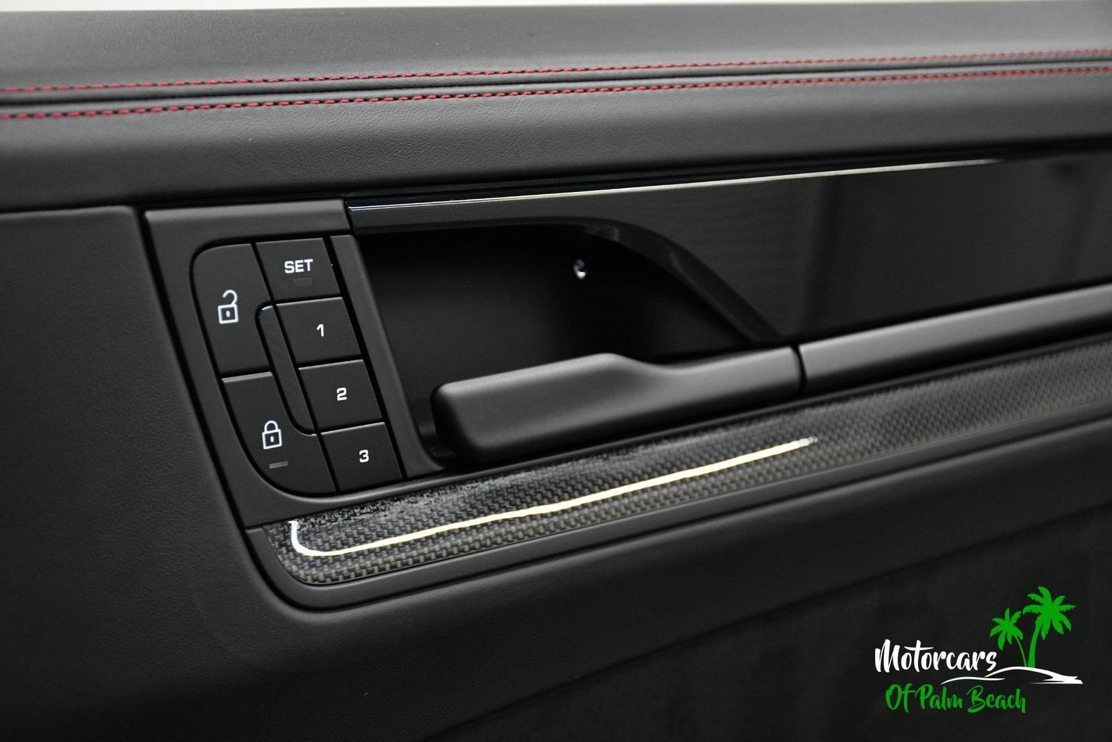 Used 2025 Porsche Cayenne GTS AWD/4WD image 68