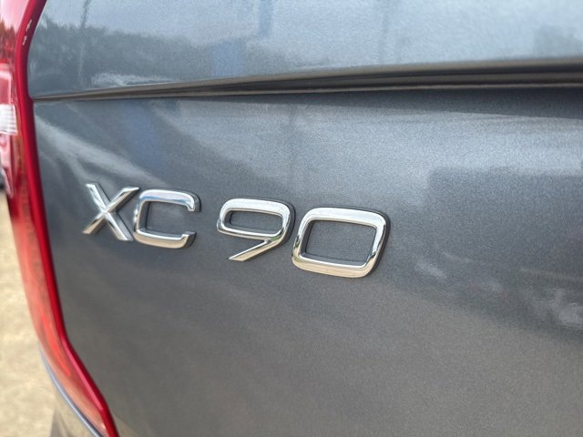 Used 2018 Volvo XC90 T6 Momentum w/ Convenience Package image 39