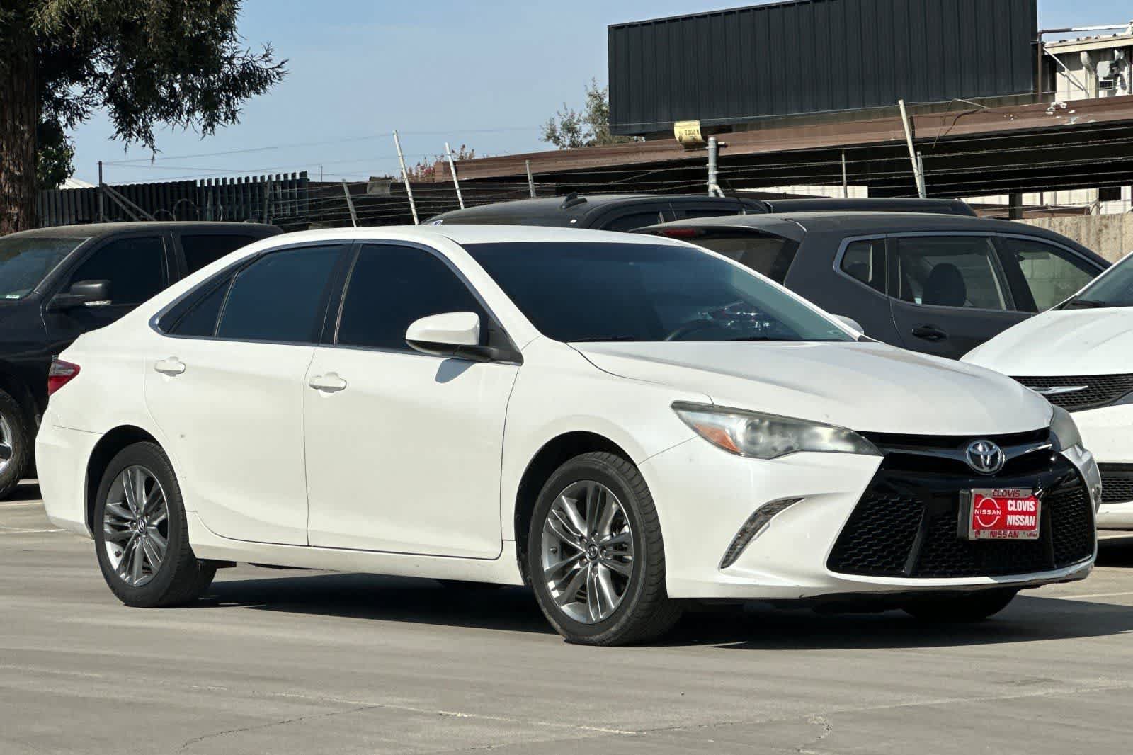 Used 2016 Toyota Camry SE FWD image 10